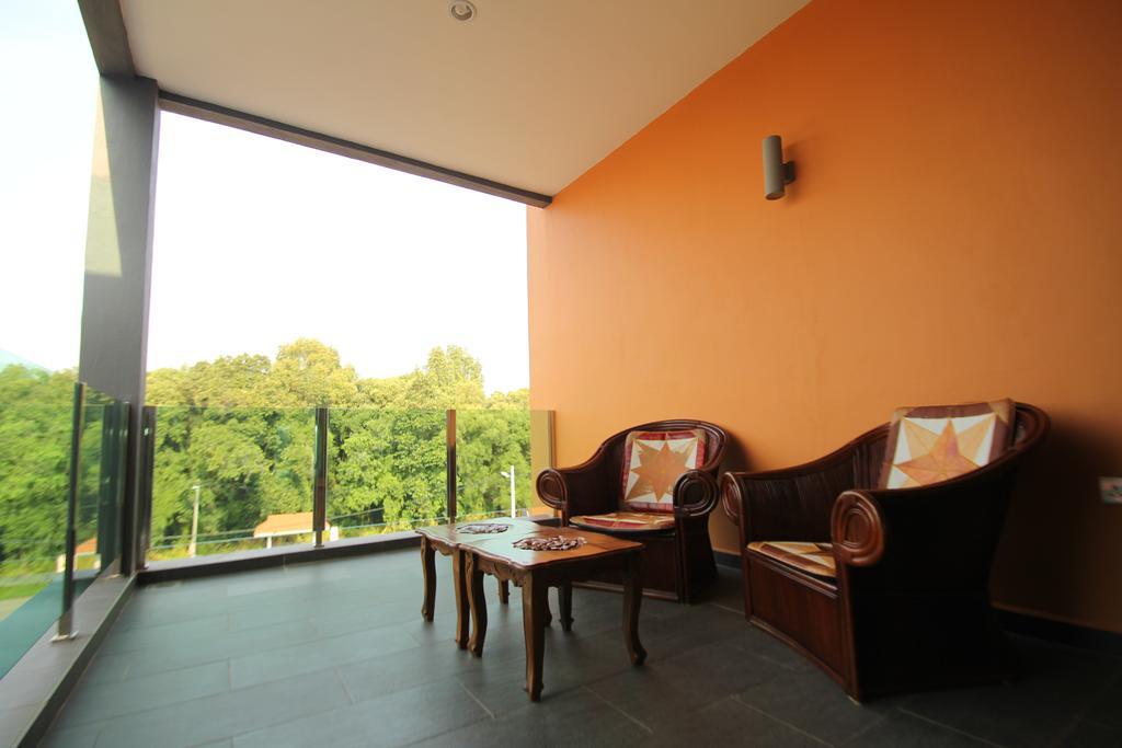 Eastville Residence Kuantan Bagian luar foto