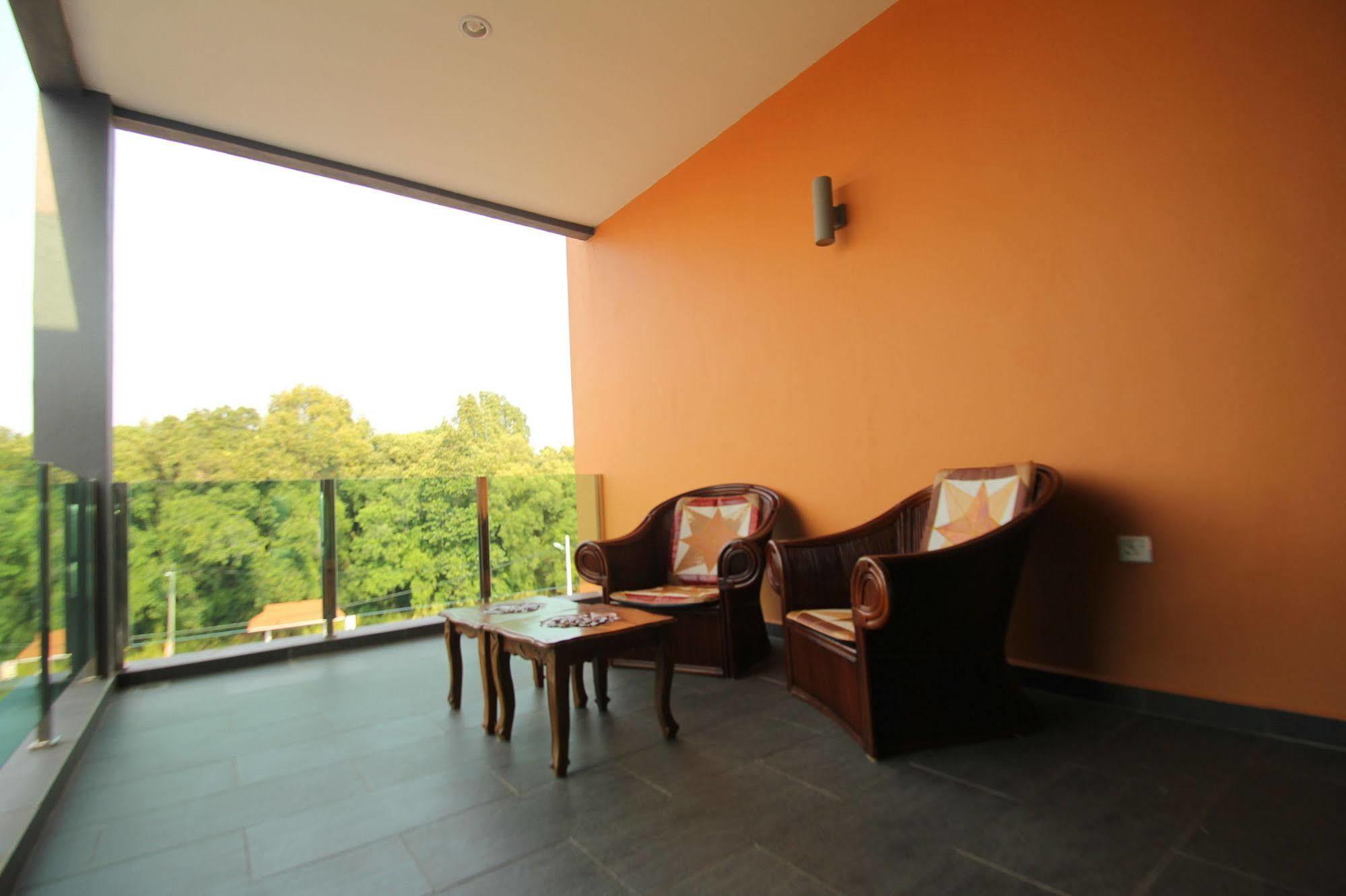 Eastville Residence Kuantan Bagian luar foto