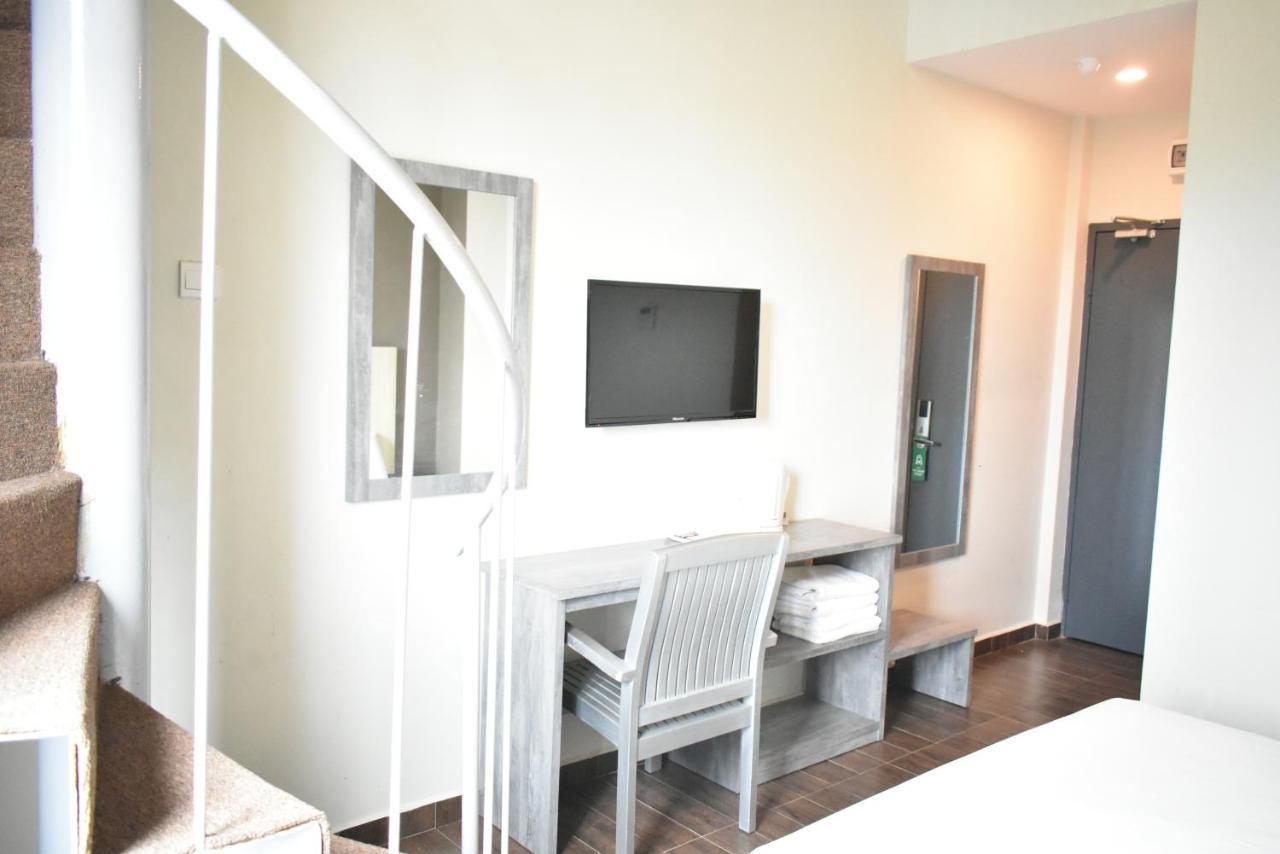 Eastville Residence Kuantan Bagian luar foto
